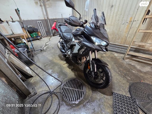 קאוואסאקי Versys 1000