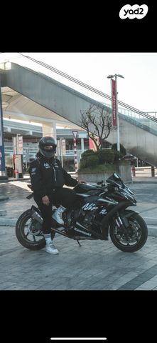 מודעת רכב קאוואסאקי נינג'ה ZX 10R