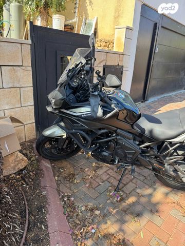 קאוואסאקי Versys 650