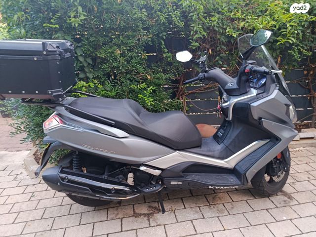 מודעת רכב קימקו דאון-טאון 350