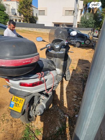 מודעת רכב פיאג'ו MP3 300 LT