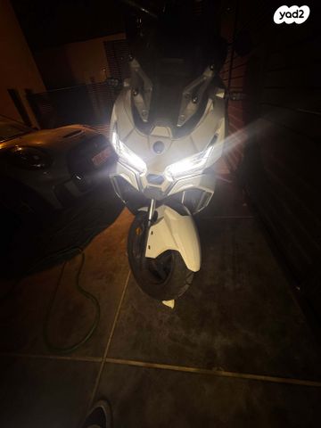 סאן יאנג 125ADX