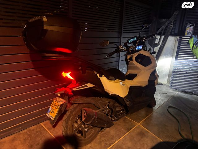 סאן יאנג 125ADX