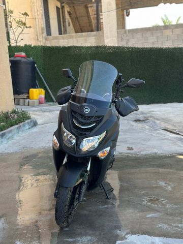 מודעת רכב סאן יאנג ג'וי רייד 200