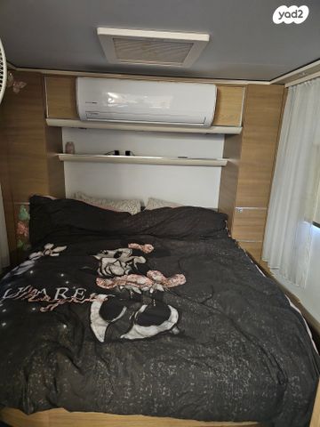 מודעת רכב נגרר (קראוון נגרר)