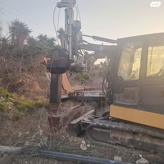 מודעת רכב מכונת קידוח