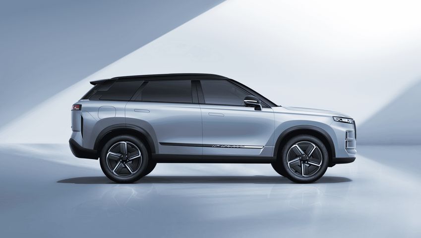 מודעת רכב ג'אקו J7