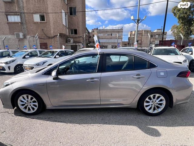 מודעת רכב טויוטה קורולה