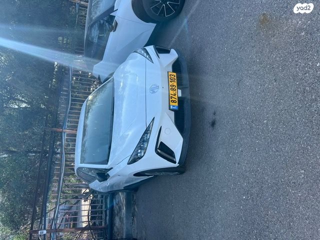 מודעת רכב אם ג'י MG4