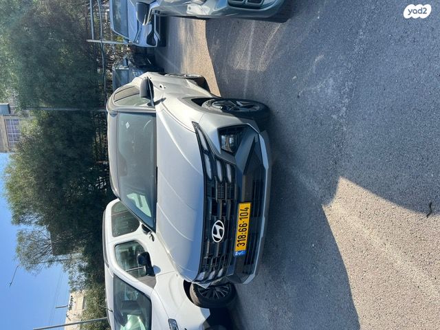 מודעת רכב טויוטה קורולה קרוס