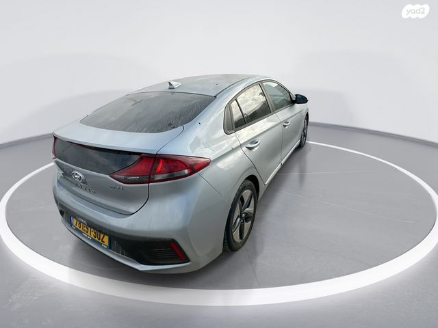 יונדאי איוניק