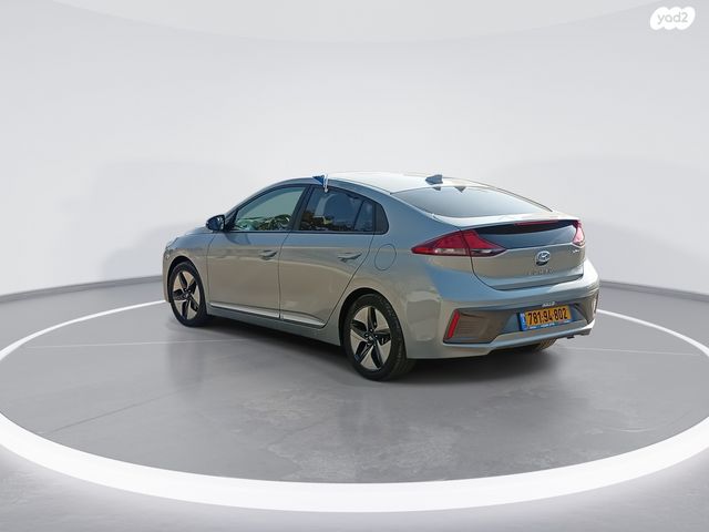 יונדאי איוניק