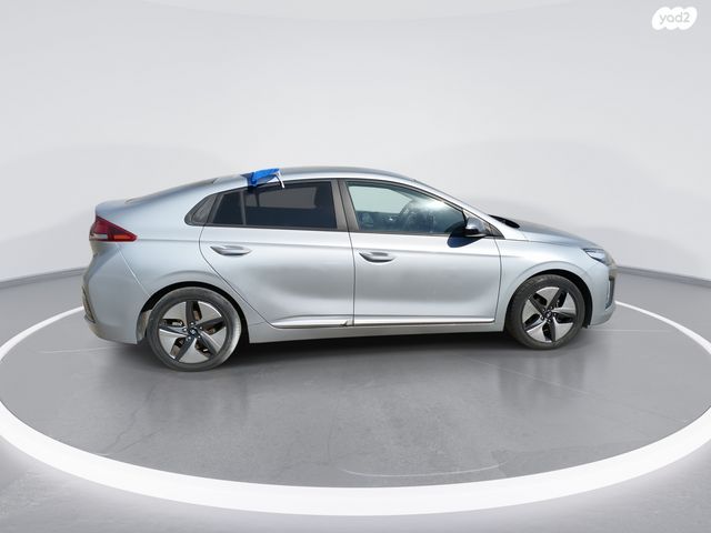 יונדאי איוניק