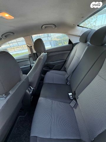 יונדאי אקסנט i25