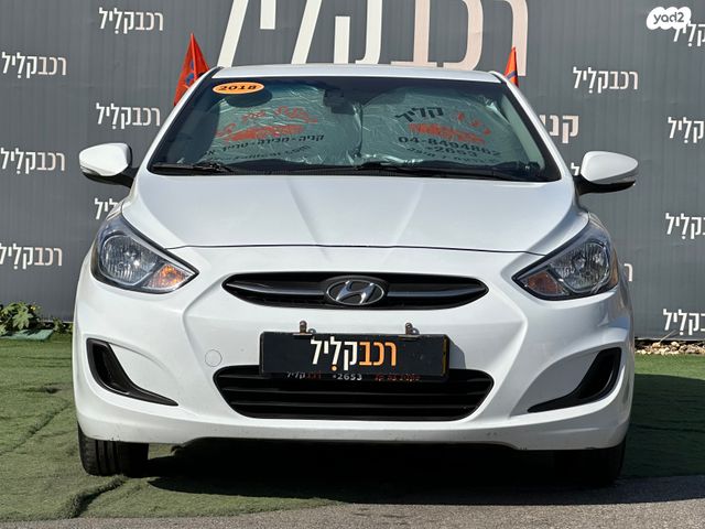יונדאי אקסנט i25