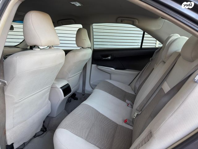 טויוטה קאמרי