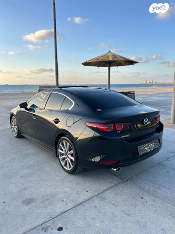 מאזדה 3