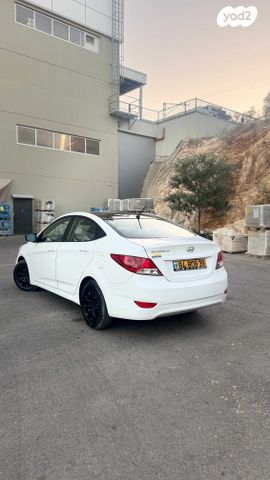 יונדאי אקסנט i25