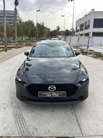 מאזדה 3