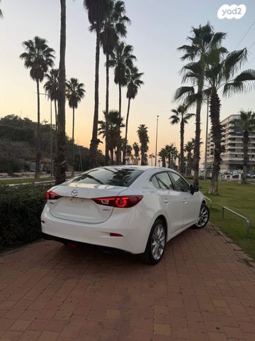 מאזדה 3