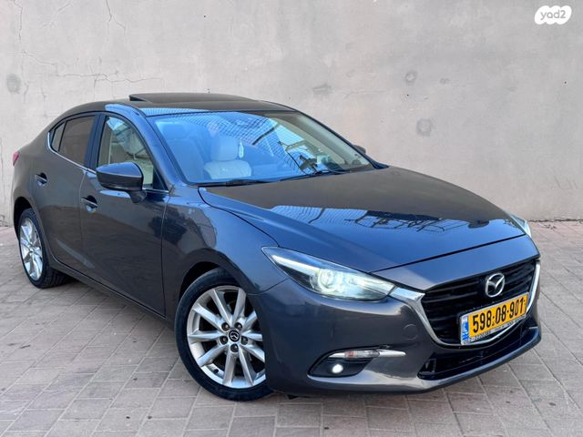 מאזדה 3