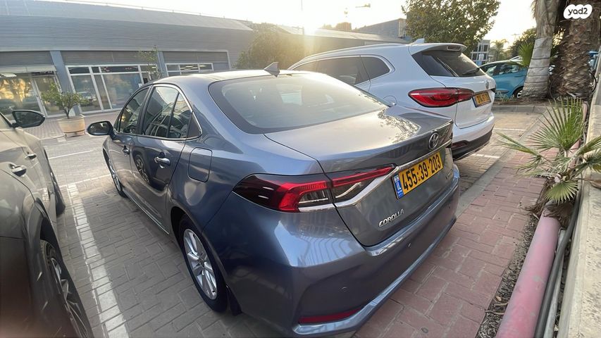 מודעת רכב טויוטה קורולה 2