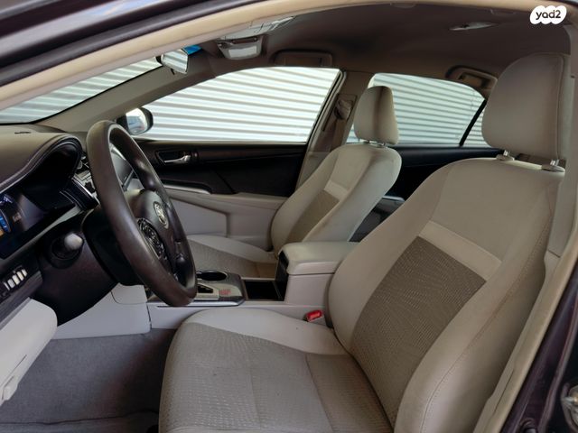 טויוטה קאמרי