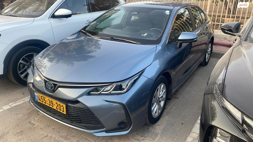 טויוטה קורולה