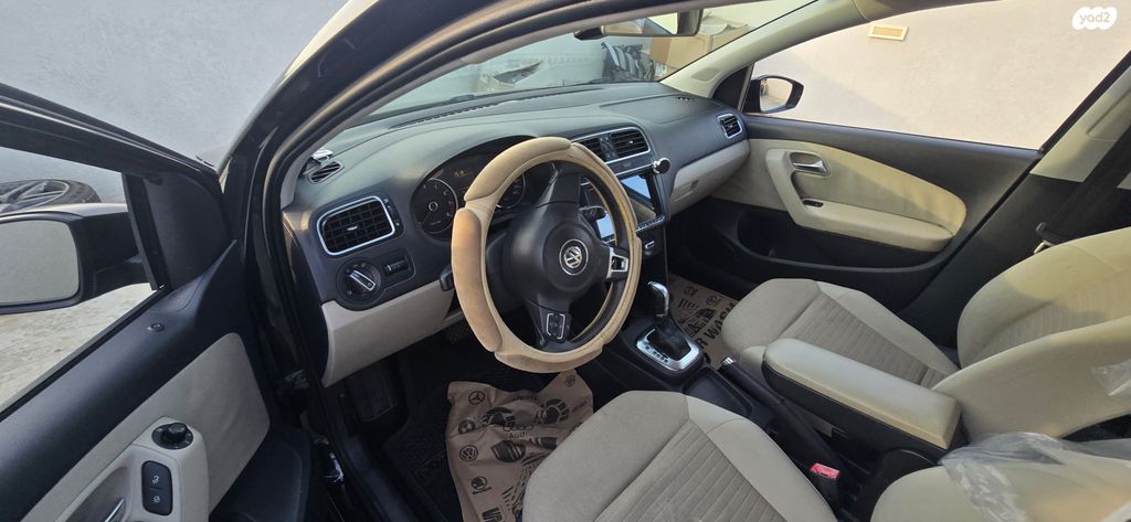 פולקסווגן פולו 