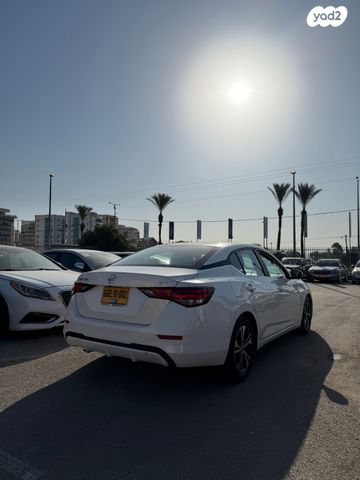 ניסאן סנטרה