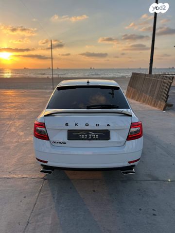 סקודה אוקטביה