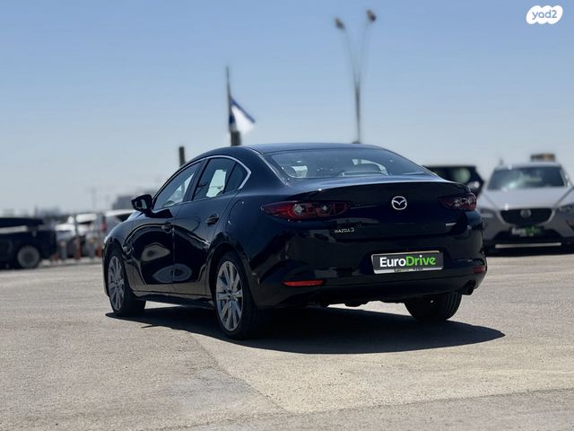 מאזדה 3