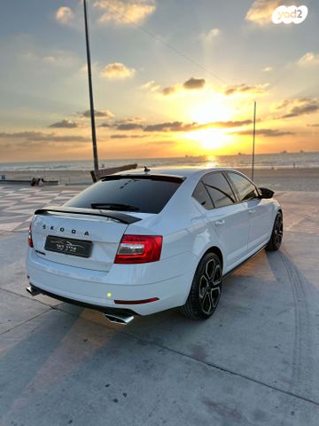 סקודה אוקטביה