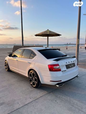 סקודה אוקטביה