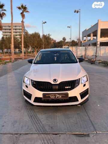 סקודה אוקטביה