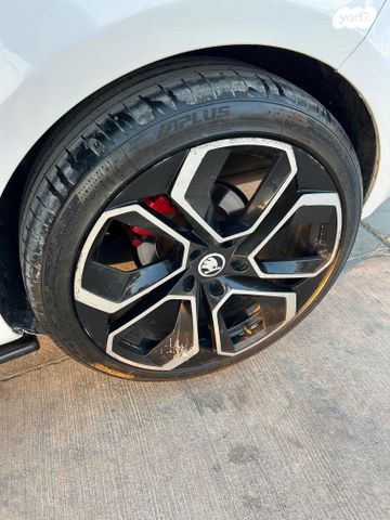 סקודה אוקטביה