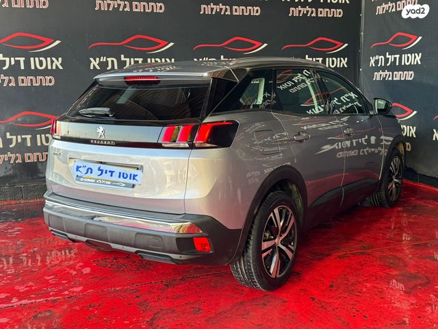 פיג'ו 3008