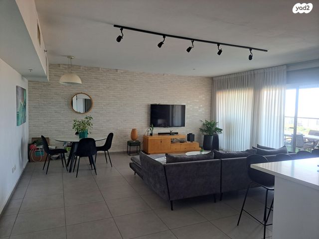 דרך אילות 14