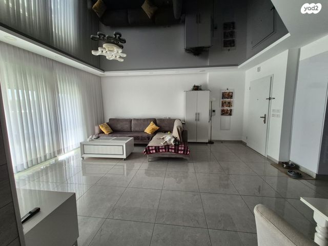 פרץ ברנשטיין 23