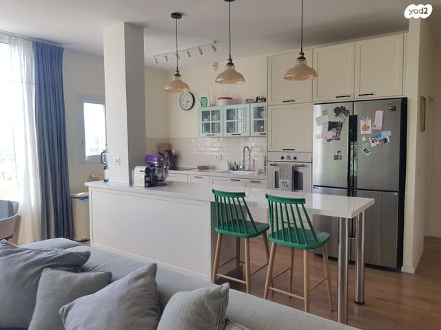 דירה, השרון 1, רסקו א', חולון