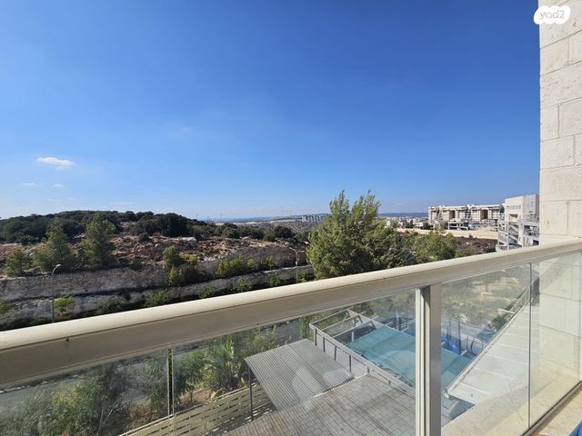 דירה, יואל הנביא 26, רמת אבי עזרי / רמת בית שמש ג-1, בית שמש