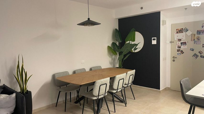 דירה, הרמן חיים קאופמן 2, אושיות, רחובות