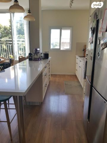 דירה, השרון 1, רסקו א', חולון