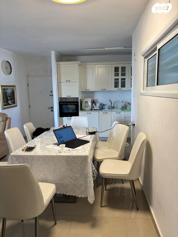 דירה, הירדן 25, נווה רם, שיכון מזרחי, רמת גן