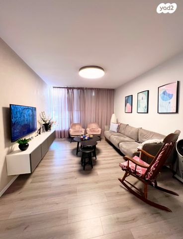 דירה, אמיר בנימיני 5, עין גנים, פתח תקווה