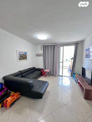 דירה, דוד ניב 16, נווה זאב, נאות אילן, באר שבע