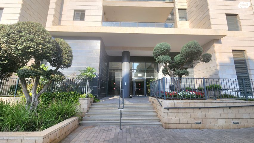 דירה, החלוץ 44, מורשה, רמת השרון