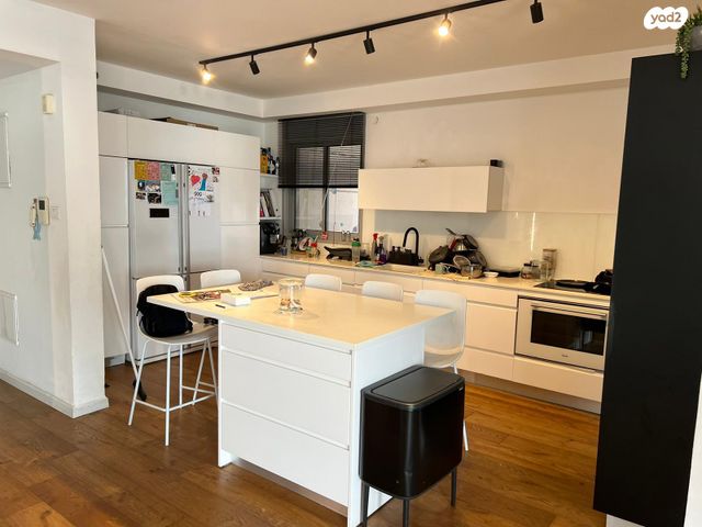 דירה, אריק לביא 1, עיר ימים, נתניה