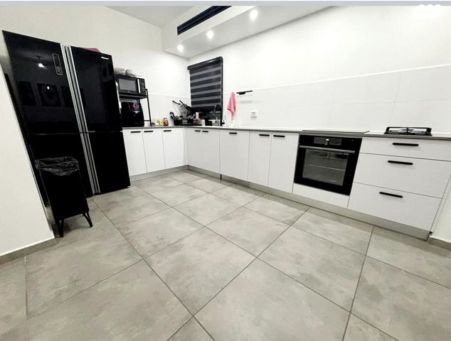 שיר השירים 56