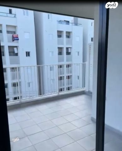 דירה, מעפילי אגוז 31, נווה חן, תל אביב יפו